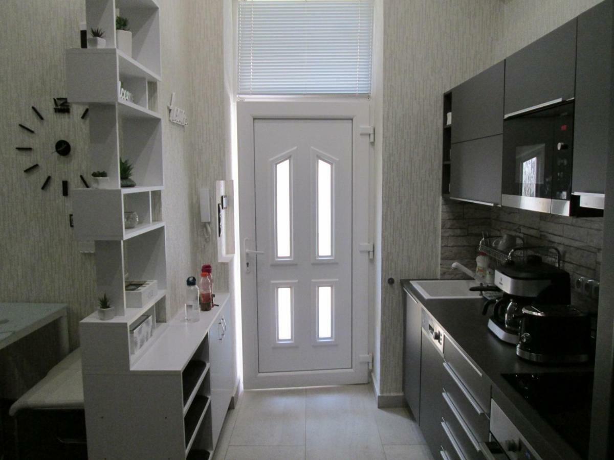 Corvinus Apartman Budapesta Exterior foto