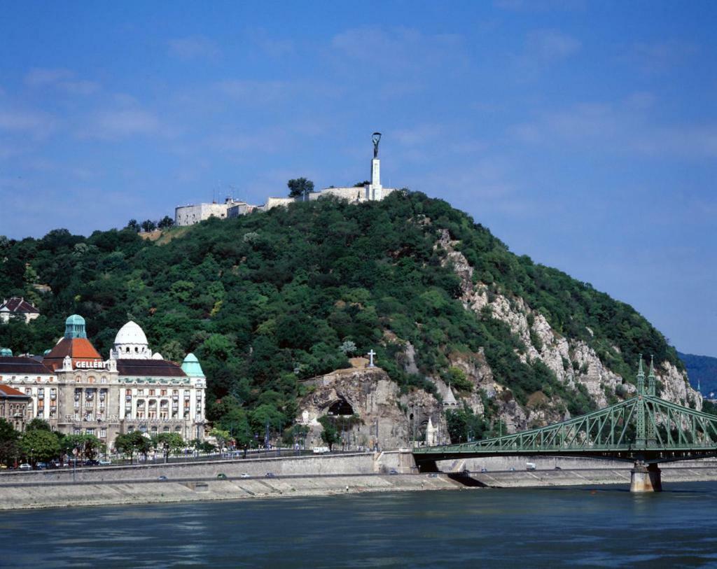 Corvinus Apartman Budapesta Exterior foto